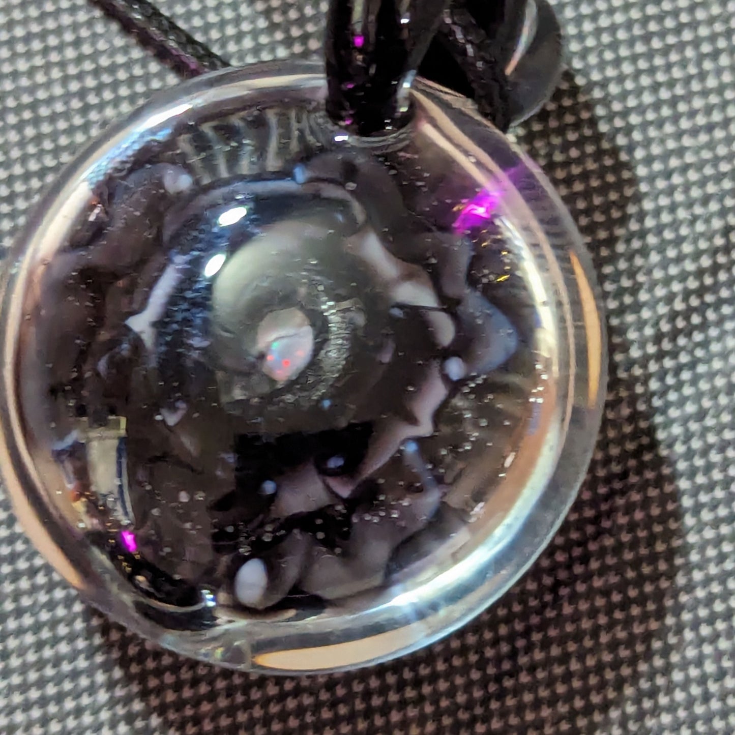 Black & White Flower Marble and UV Pendant Set