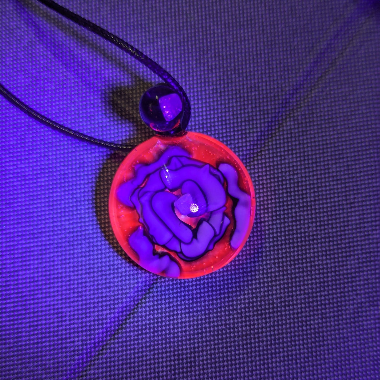 Black & White Flower Marble and UV Pendant Set