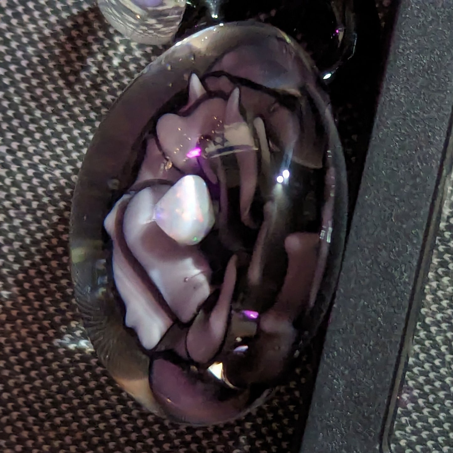 Black & White Flower Marble and UV Pendant Set